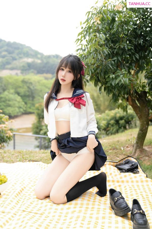 波巧酱  [XiuRen]高清写真图 2024.04.10 No.8365 波巧酱 性感美腿第55张图片